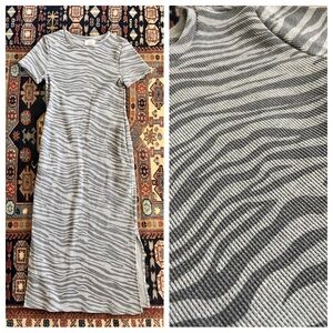 Anthropologie waffle knit zebra animal print midi side slits t shirt dress S